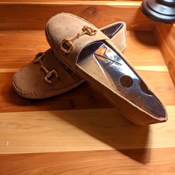 AEROSOLES Shoes - 𝅺NWT Aerosole Suede shoes size 7.5 flats